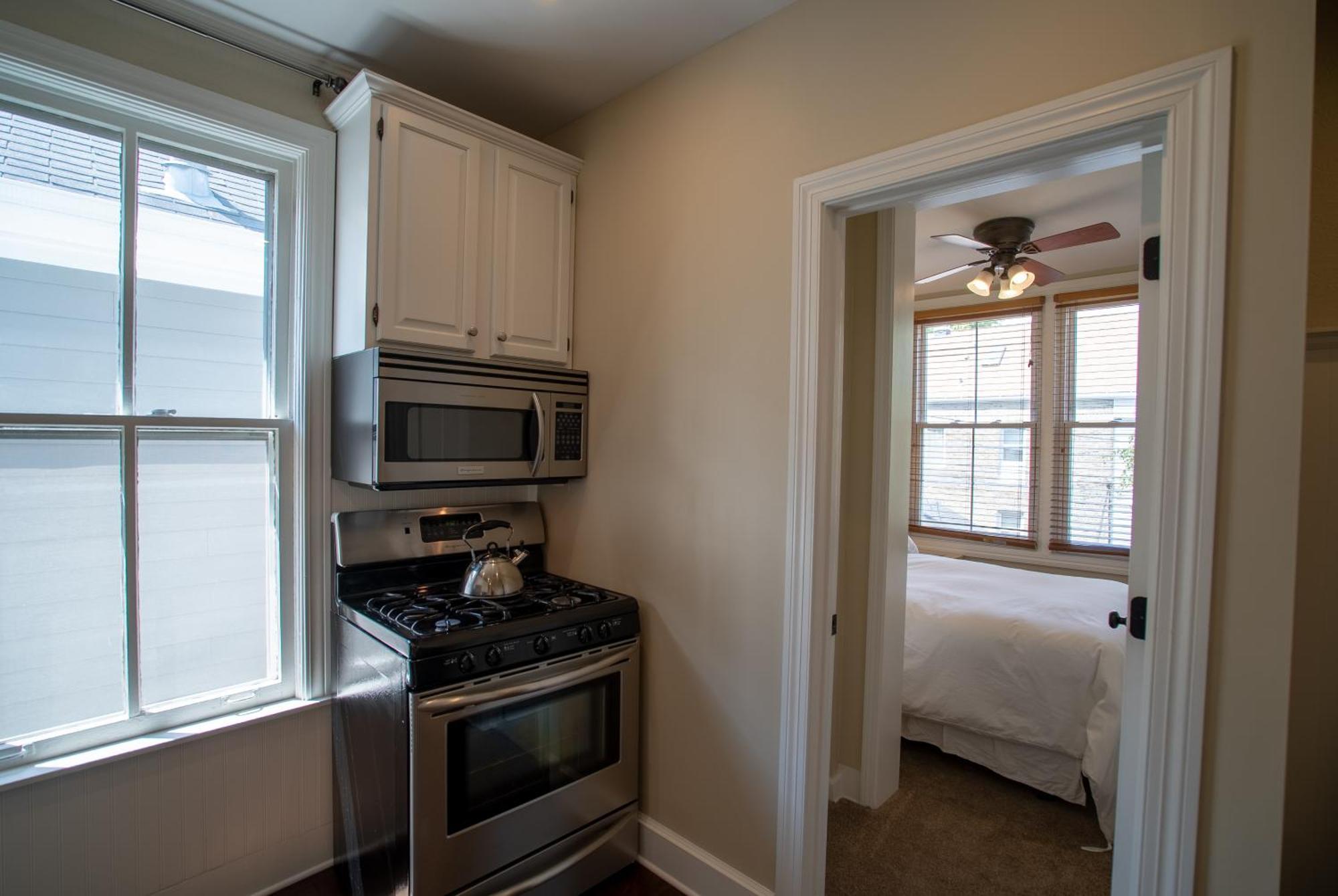 Roscoe Village Guesthouse Чикаго Номер фото