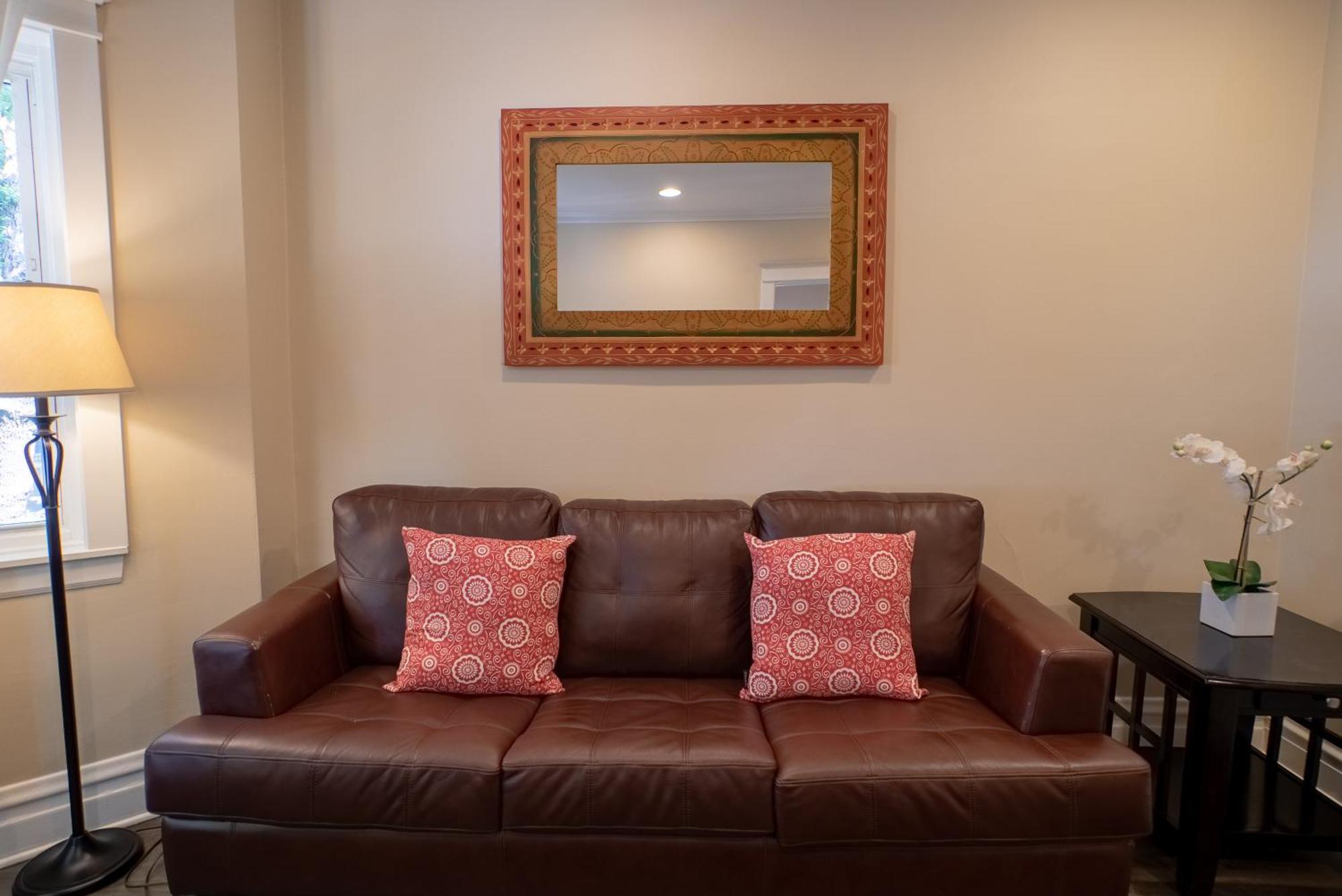 Roscoe Village Guesthouse Чикаго Номер фото